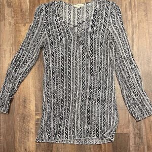 Navy and White Patterned Women's Top